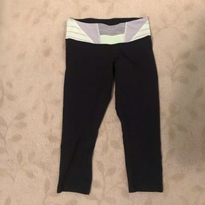 Lulu lemon Wunder Under Crop Leggings Size 6